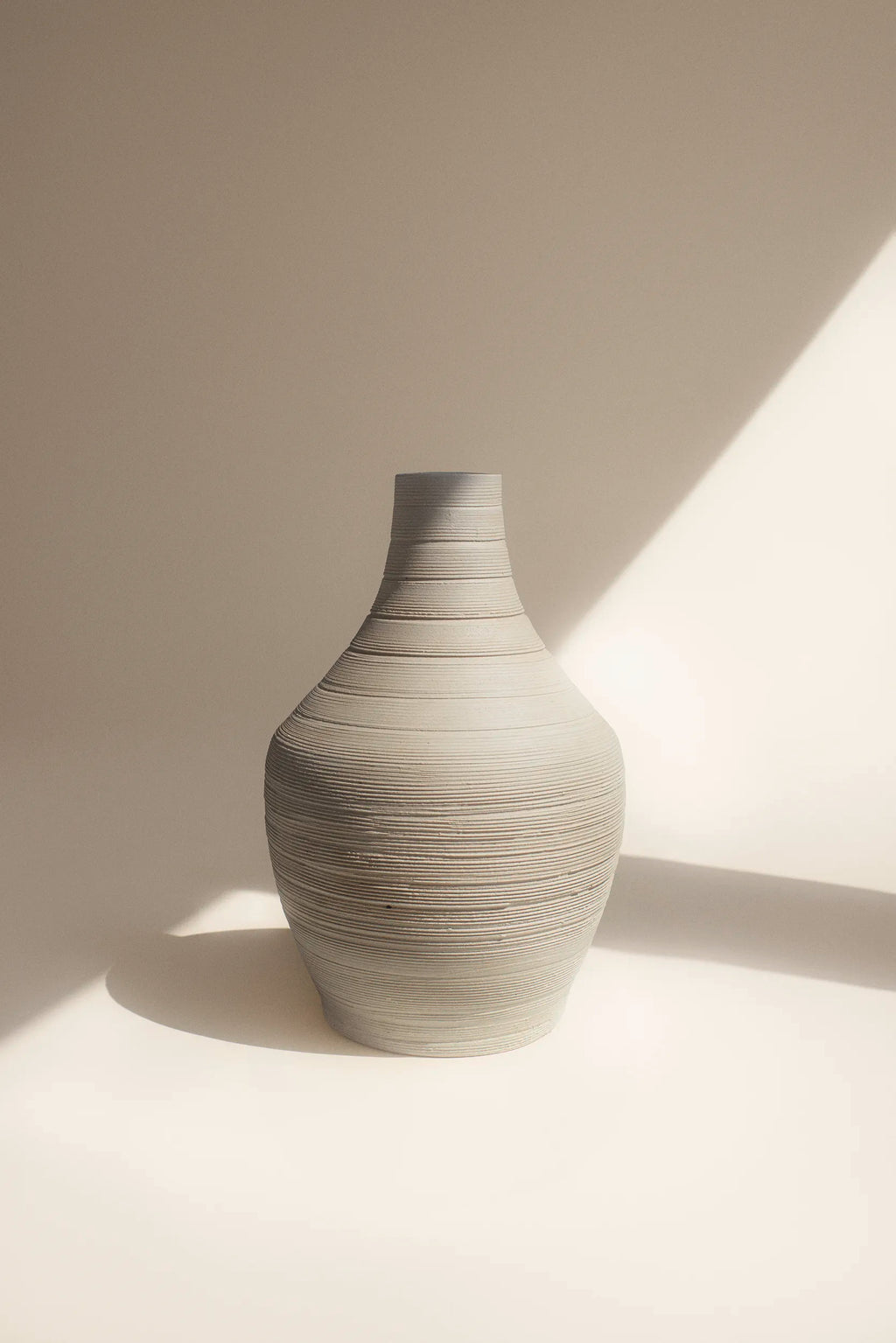sand vase