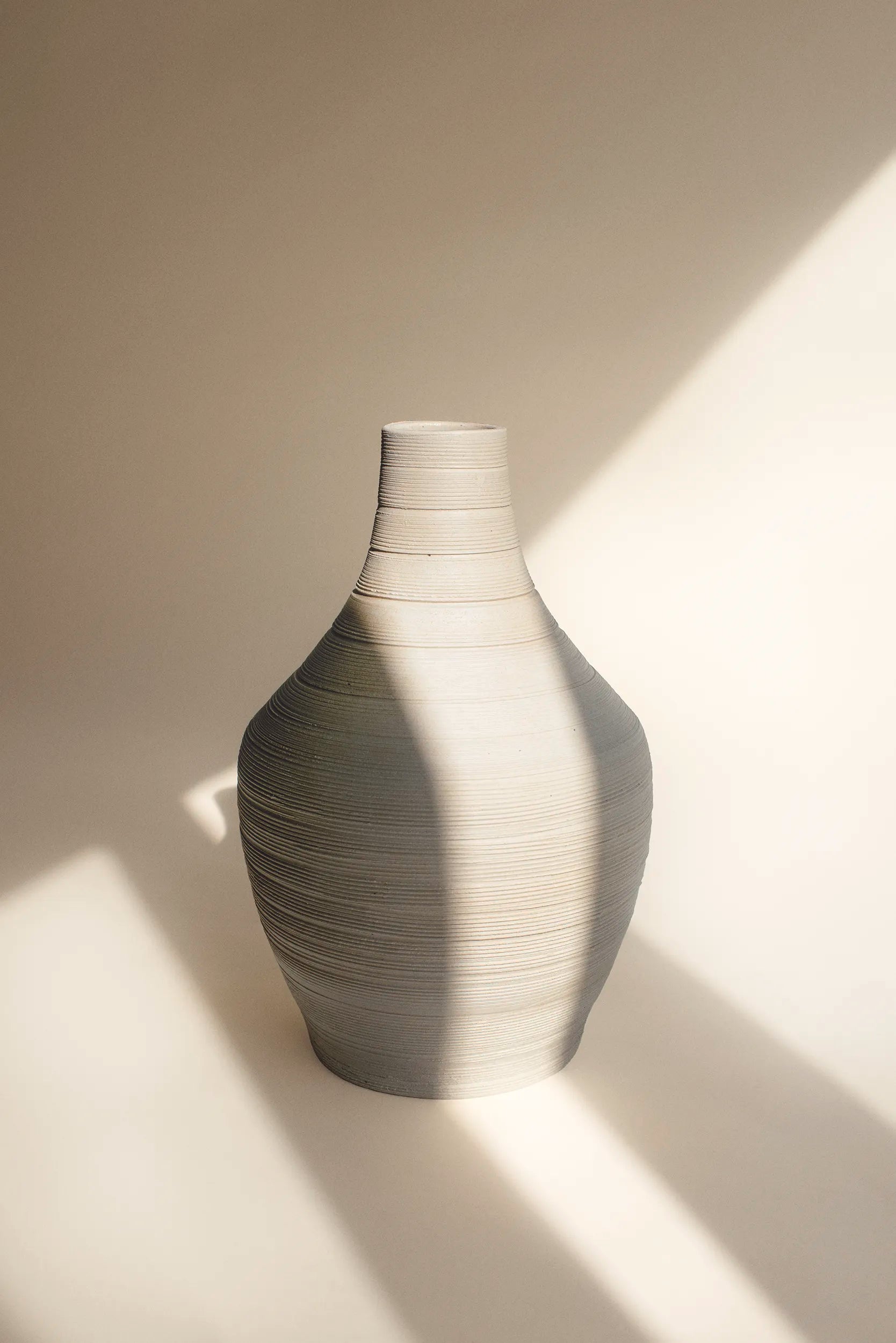 sand vase