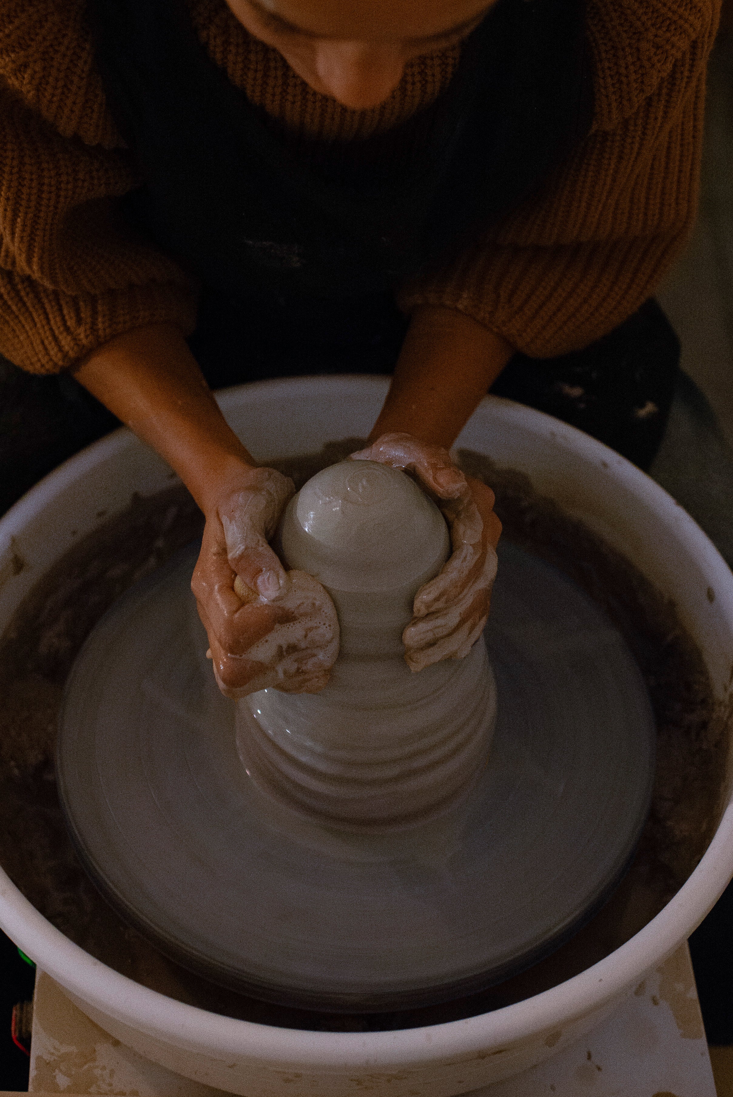 Töpferkurs an der Scheibe